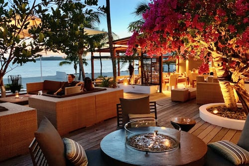 Superior-Zimmer, Stadtblick | Lobby-Lounge