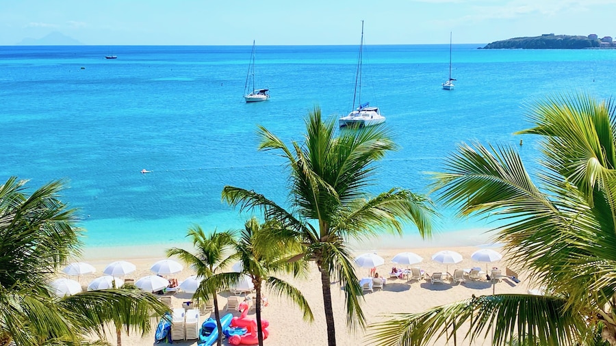 Holland House Beach Hotel