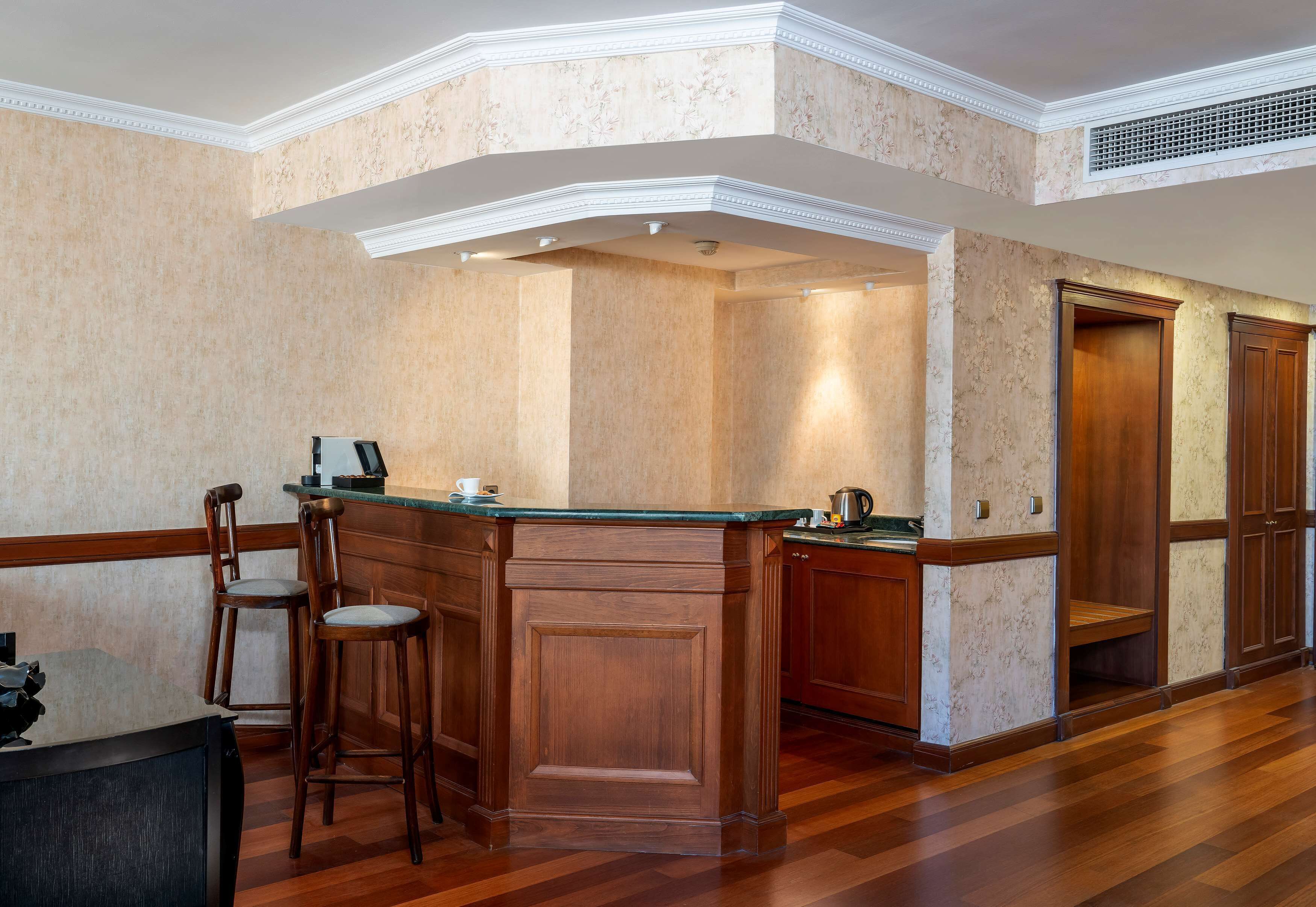 1 bedroom, premium bedding, down duvets, memory-foam beds