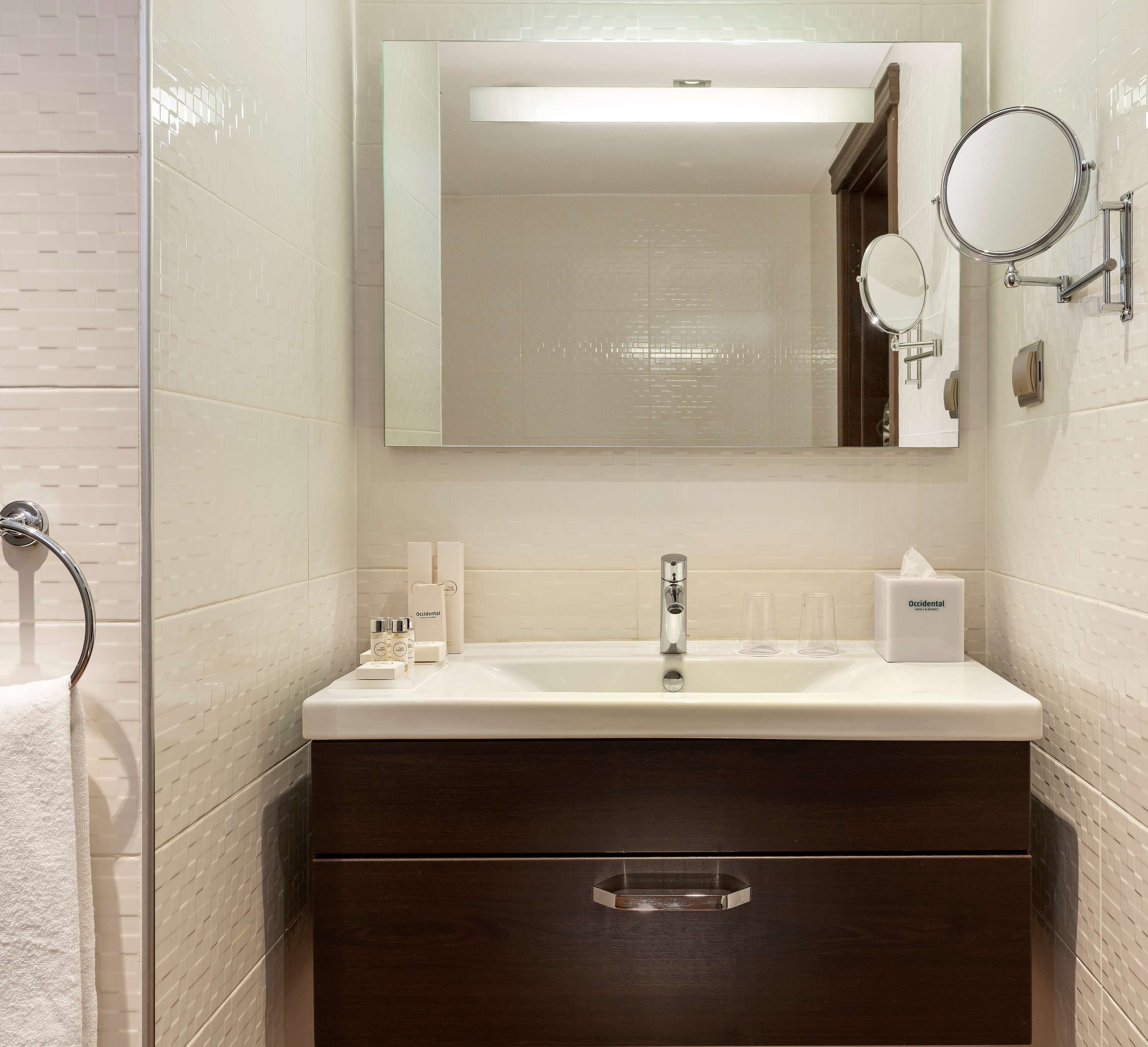 double superior | 1 bedroom, premium bedding, down duvets, memory-foam beds