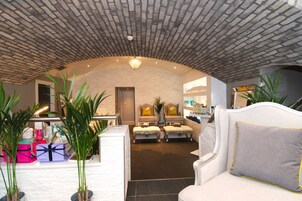 Behandlungsräume für Paare, Körperbehandlungen, Warmsteinmassagen