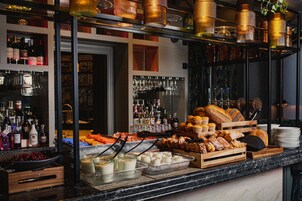 Großes Frühstück am Wochenende (15 GBP pro Person)