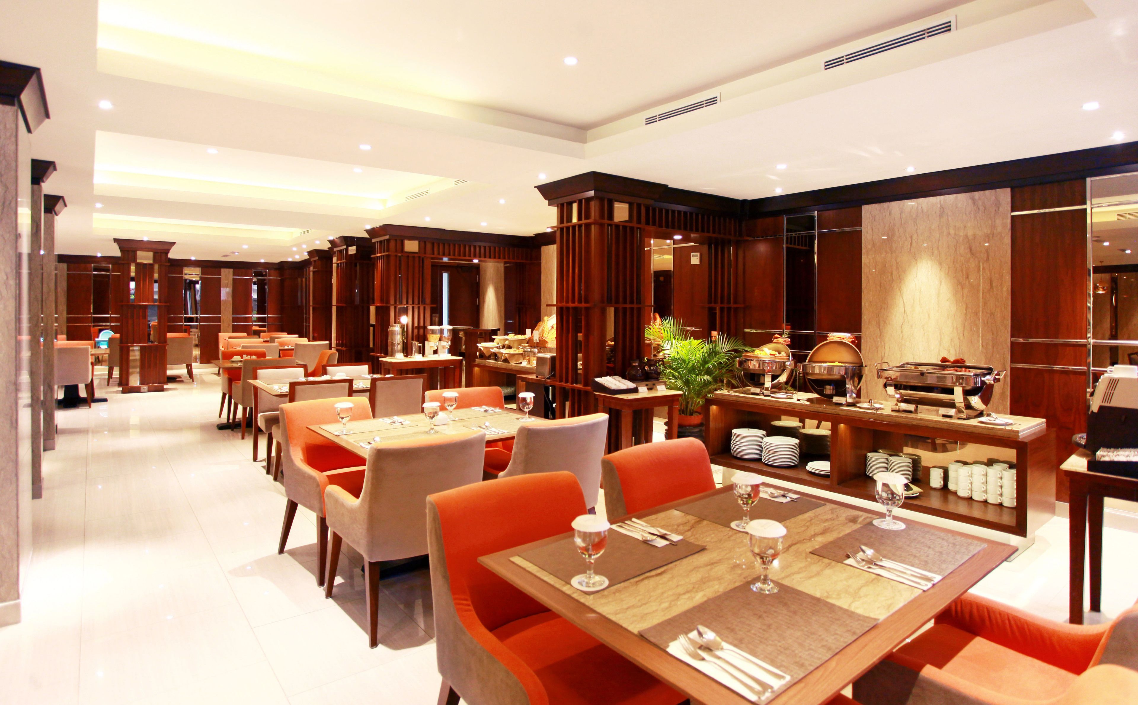 Café da manhã, almoço e jantar