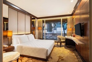Deluxe Double Room | Down duvets, memory-foam beds, minibar, in-room safe
