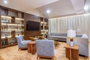 Premium bedding, minibar, in-room safe, desk - Casa Mayor Saltillo, Hotel Hacienda (Saltillo)
