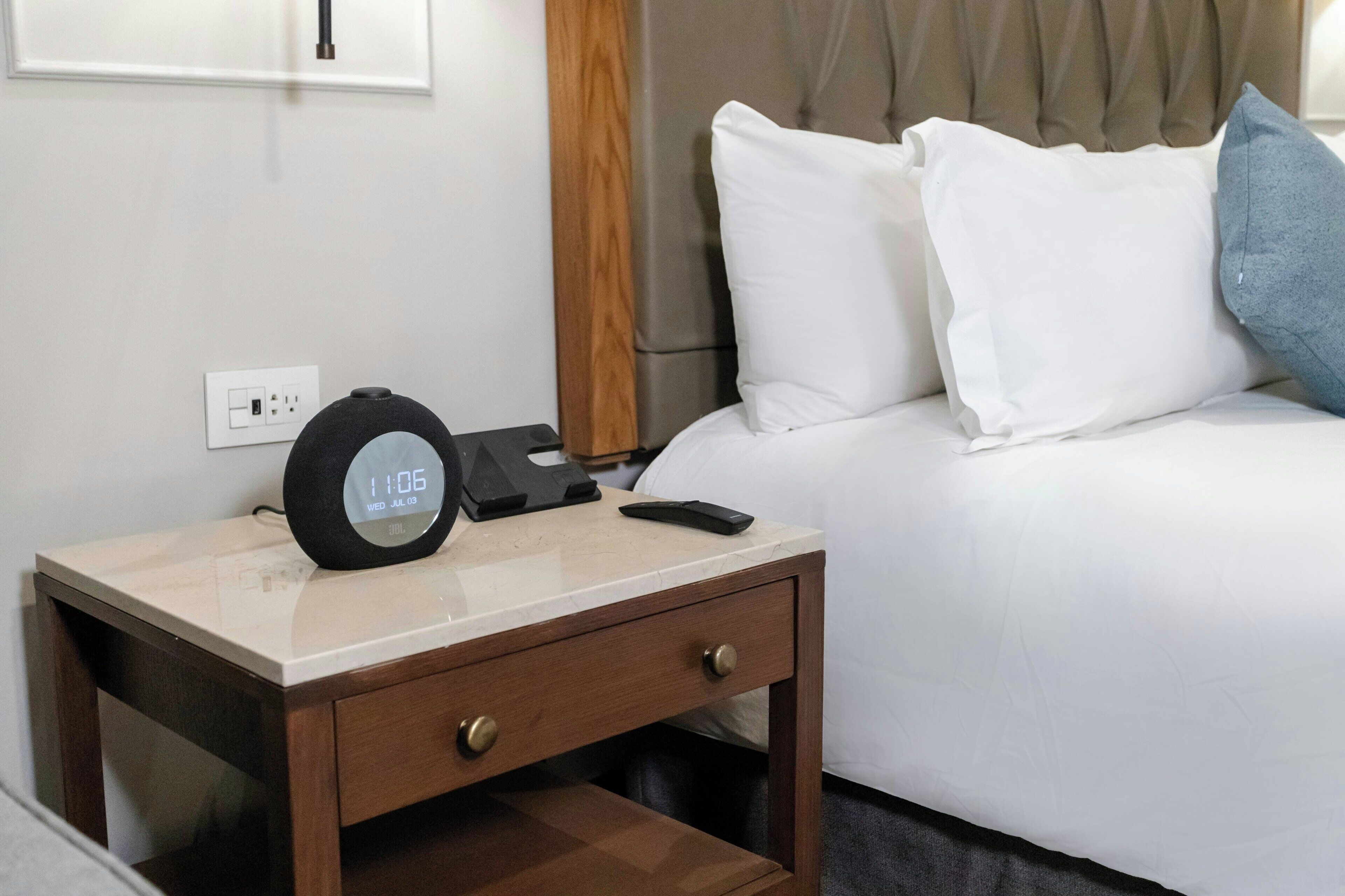 Ropa de cama de alta calidad, minibar, caja fuerte y escritorio