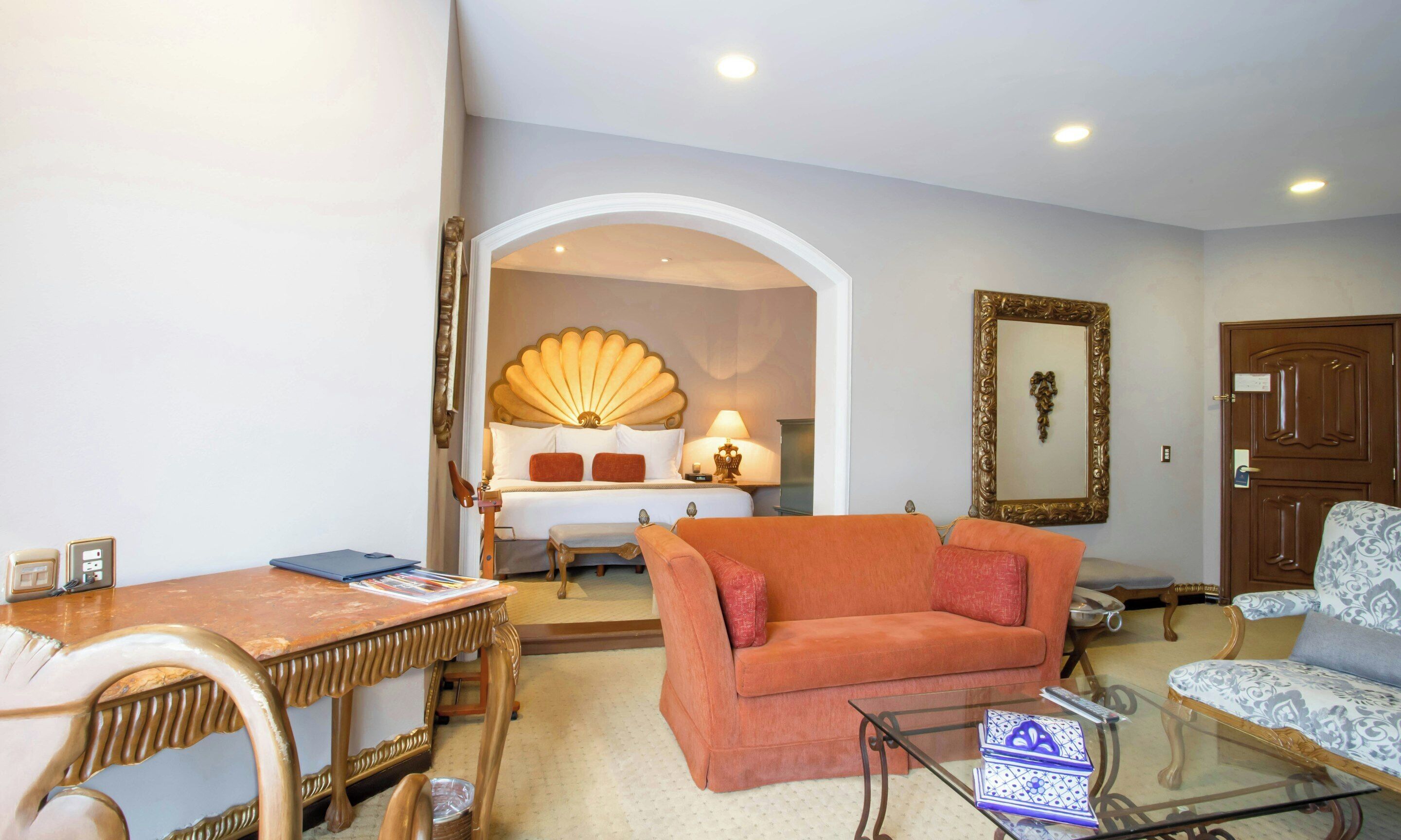 junior suite | 1 bedroom, premium bedding, minibar, in-room safe