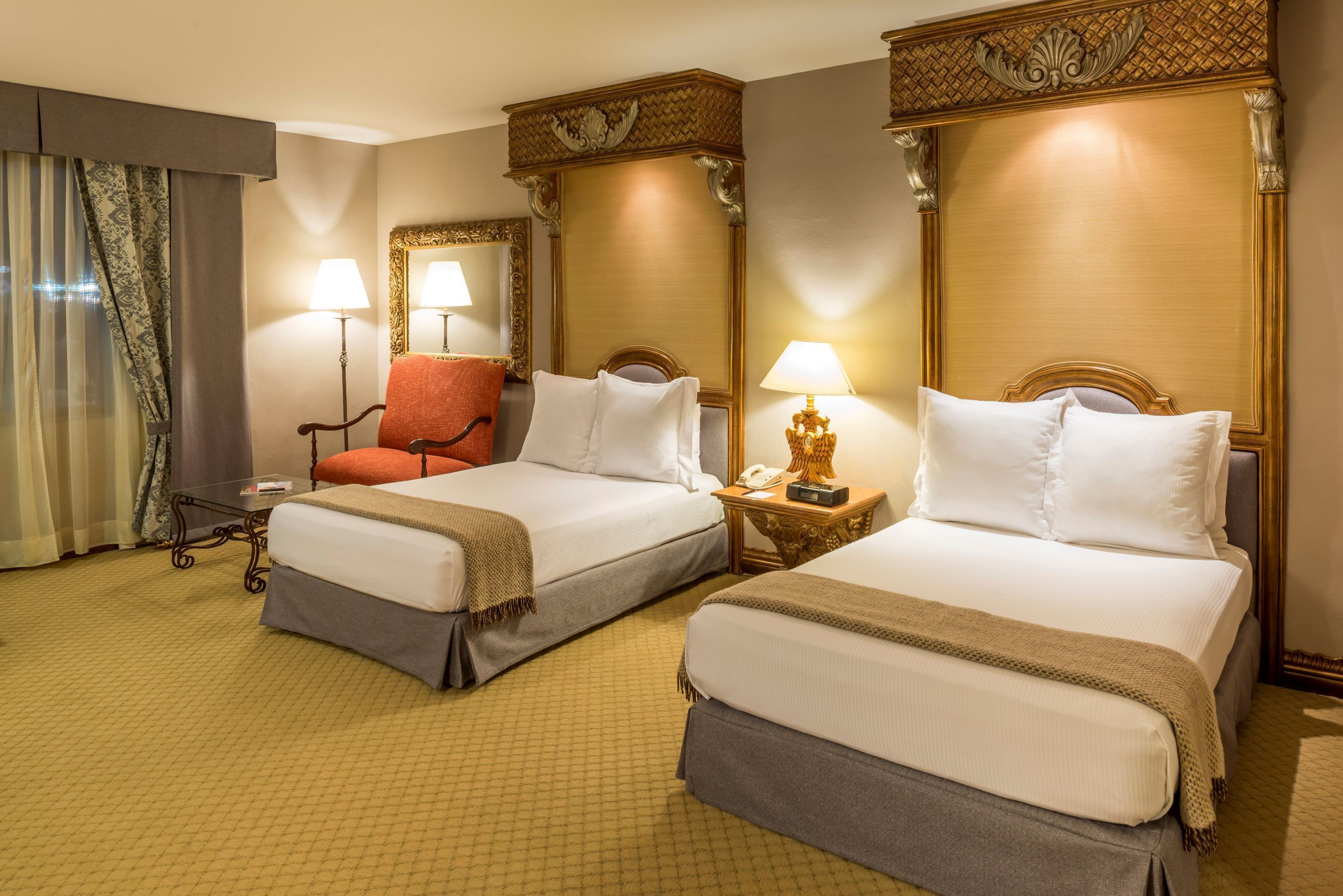 gran clase suite dos camas | 1 bedroom, premium bedding, minibar, in-room safe