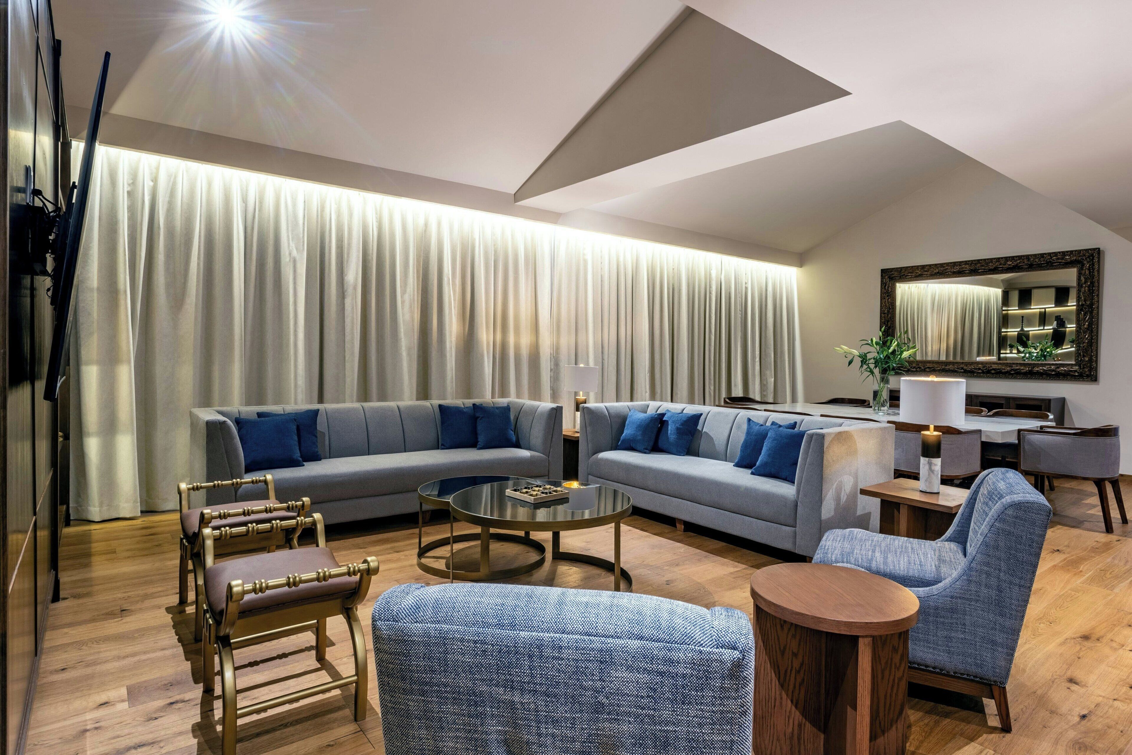 Literie de qualité, minibar, coffre-fort, bureau