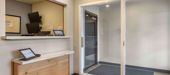 Extended Stay America Select Suites - Wichita - North