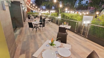 Petit déjeuner servi sur place