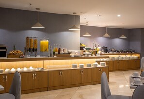 아침 식사 제공