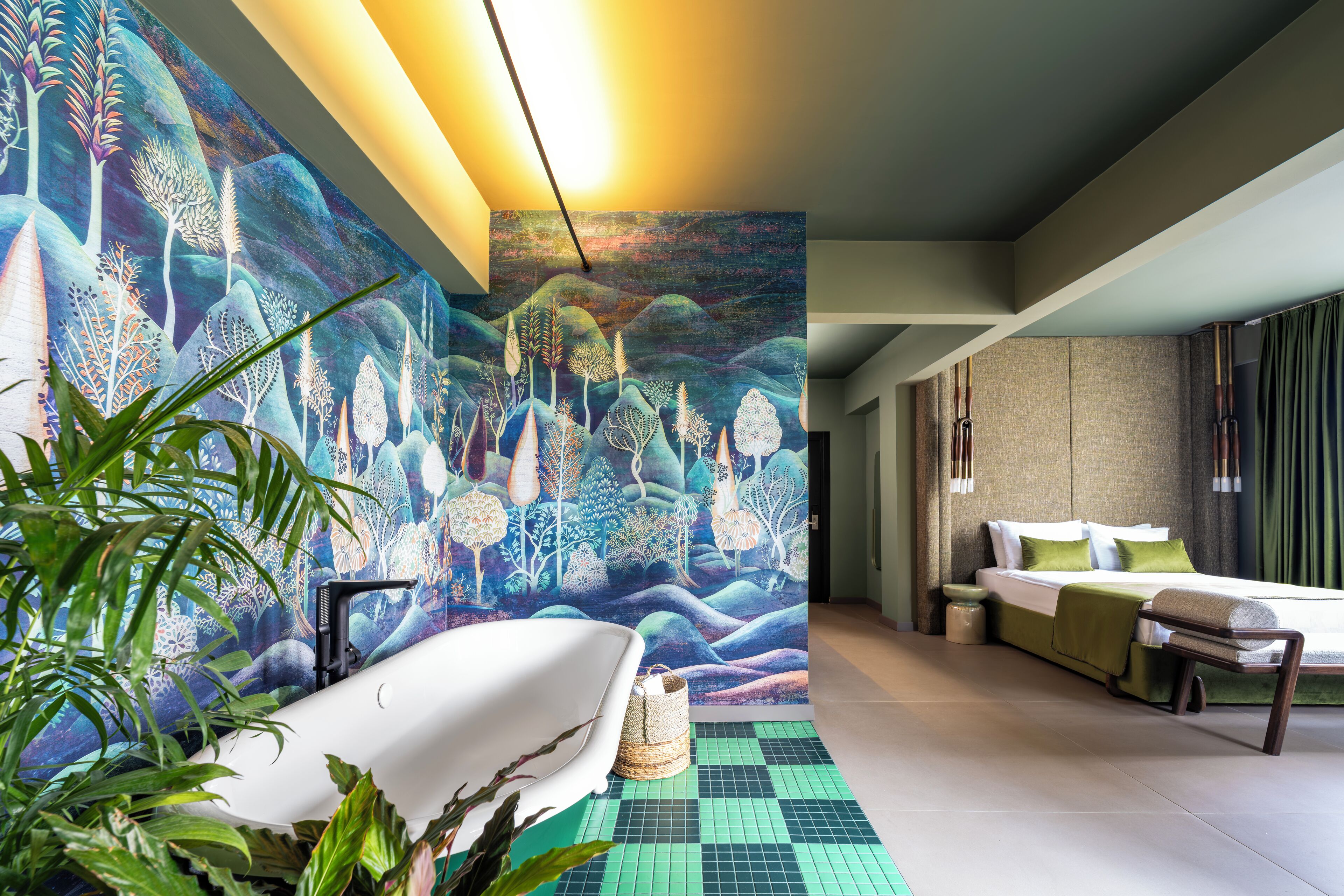 Suite superior | Área de sala de estar | Televisión LCD de 43 pulgadas con canales vía satélite y televisión 