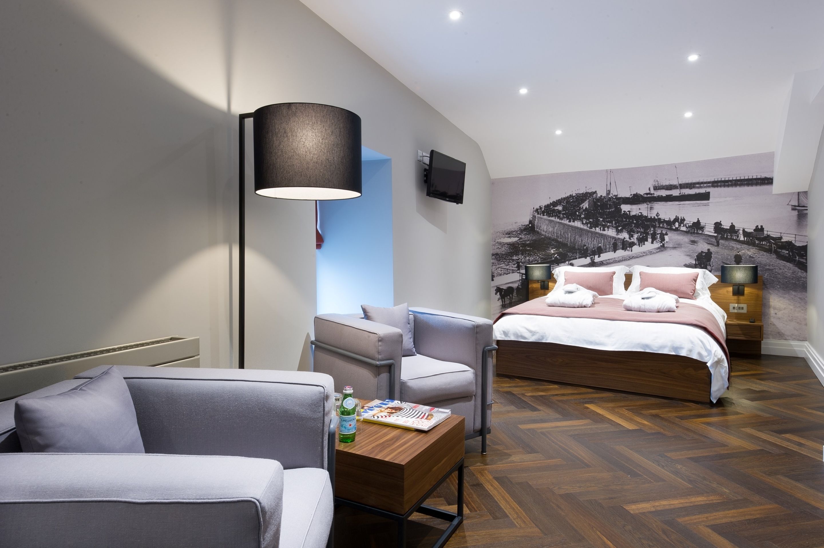 1 bedroom, memory-foam beds, in-room safe, desk