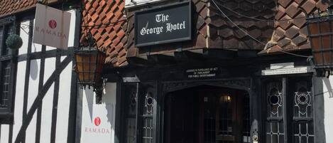 Entrée de l’hébergement