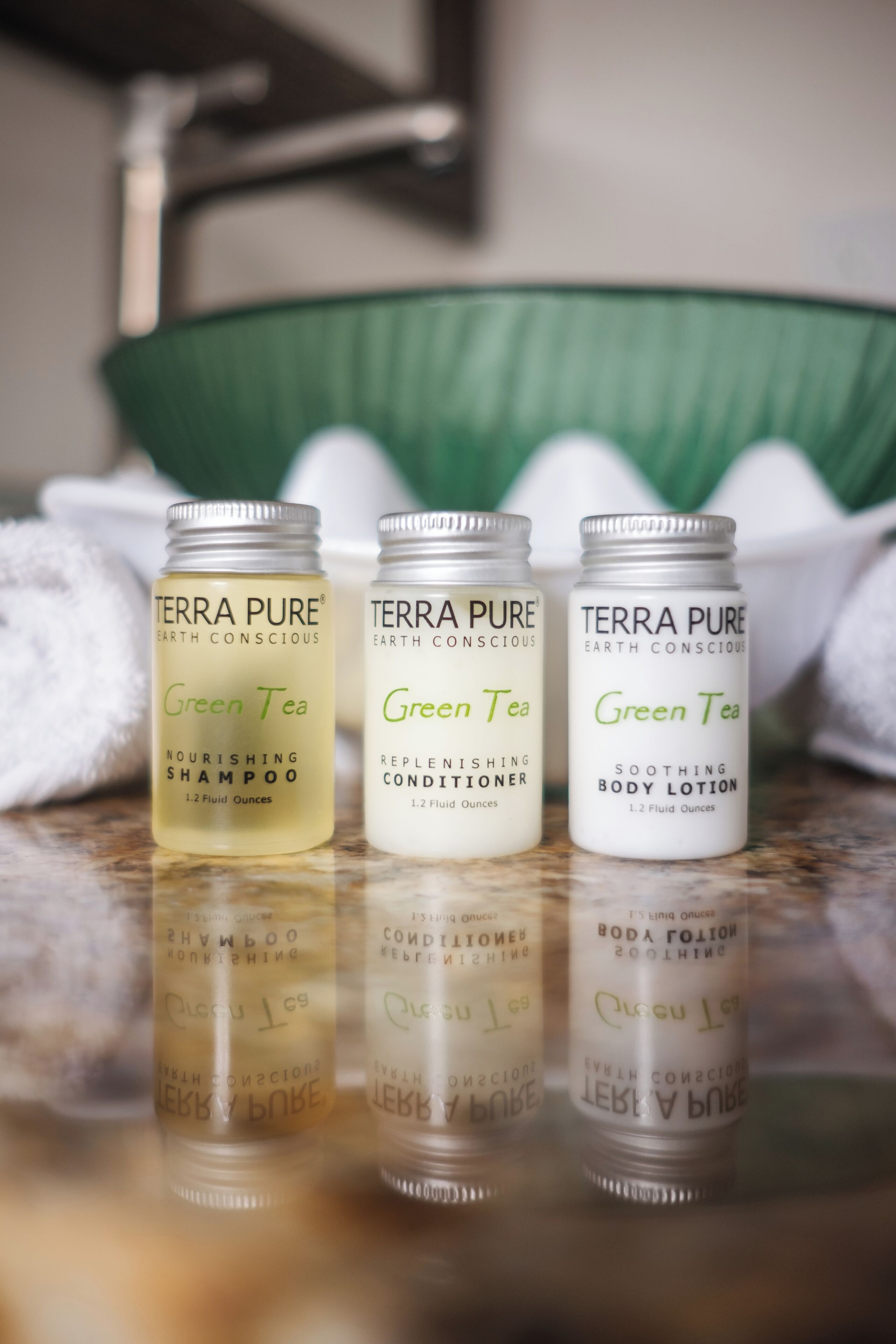 shower, free toiletries, towels