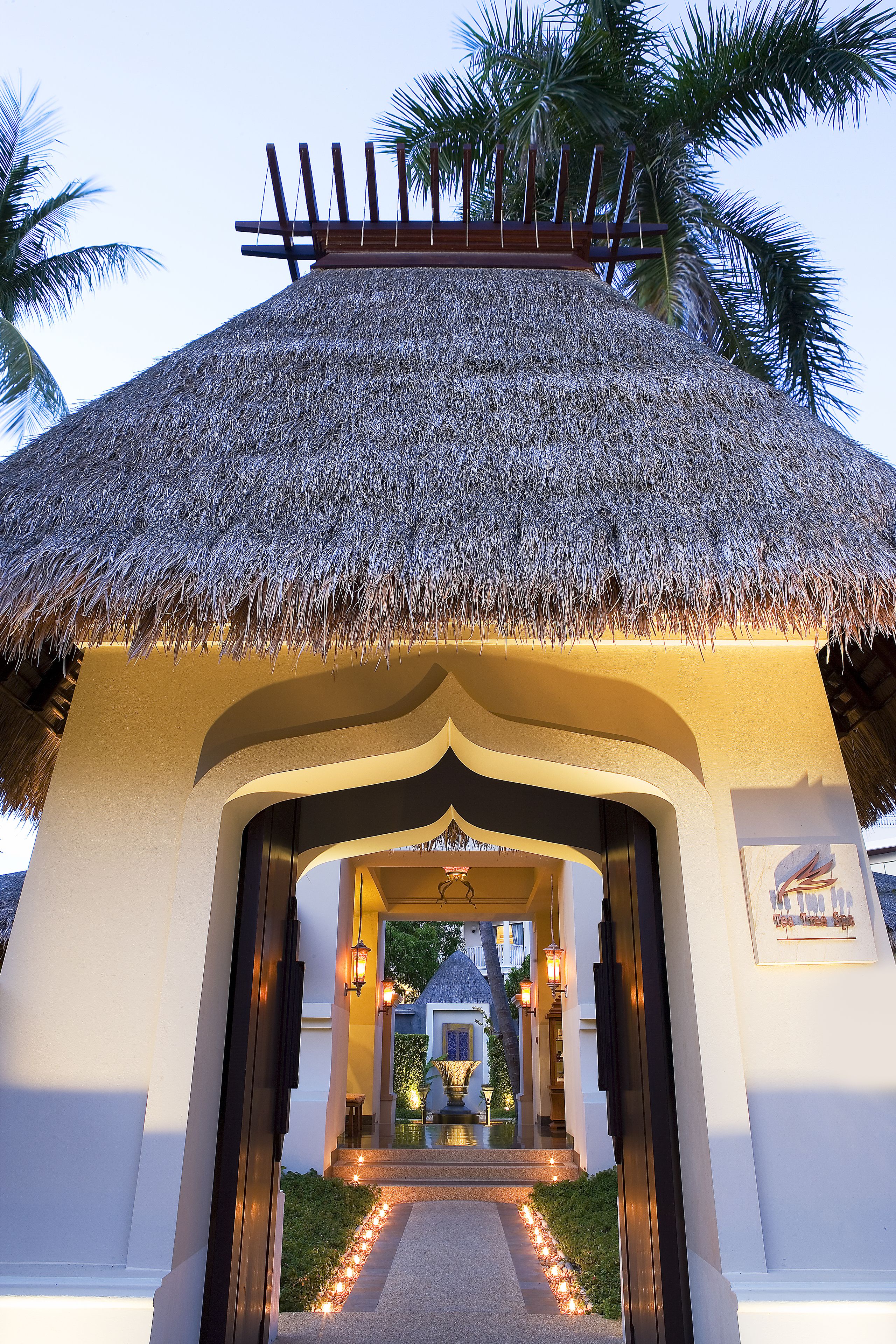 Couples treatment room(s), body treatments, aromatherapy