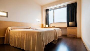 Coffres-forts dans les chambres, bureau, rideaux occultants