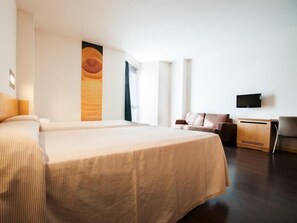 Family Room (2 adults + 2 children) | In-room safe, desk, blackout drapes, soundproofing