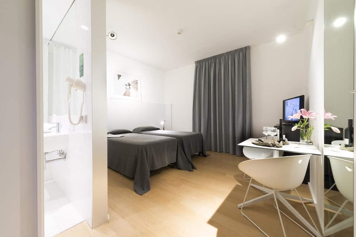 superior double room | minibar, in-room safe, desk, blackout curtains