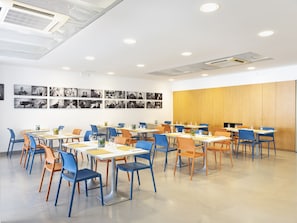 Food court