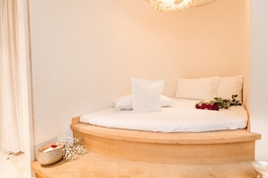 Couples treatment room(s), Turkish bath/hammam, body treatments