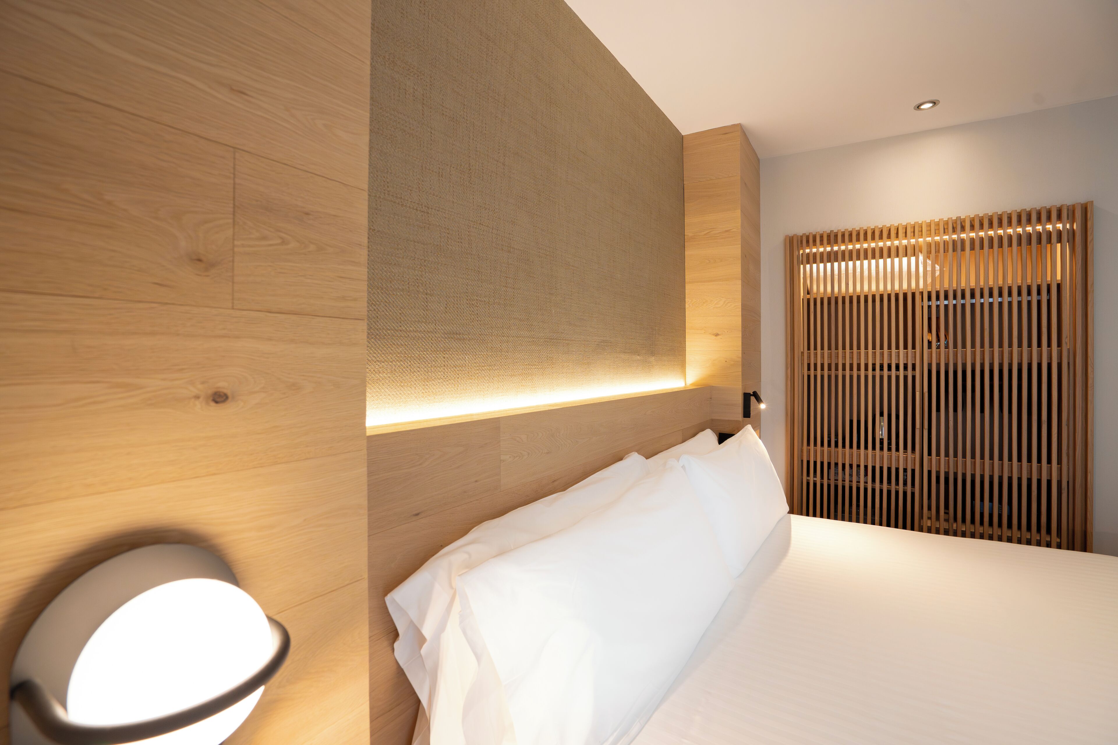 1 bedroom, minibar, in-room safe, desk