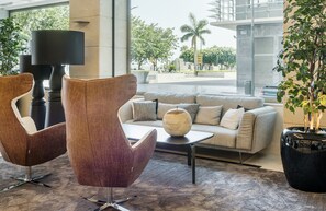 Sala de estar en el lobby