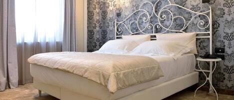 Classic-Doppelzimmer | Italienische Bettbezüge von Frette, hochwertige Bettwaren