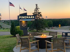 View from room - Pinemark Inn & Suites (St. Clair)