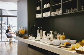 Daily buffet breakfast for a fee - Deco Collection (Buenos Aires)