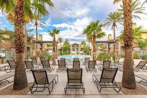 Outdoor pool, sun loungers