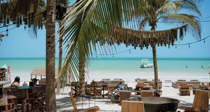 Casa Las Tortugas Petit Beach Hotel & Spa