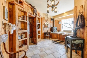 Luxury Villa, 1 King Bed | Premium bedding, in-room safe, individually decorated