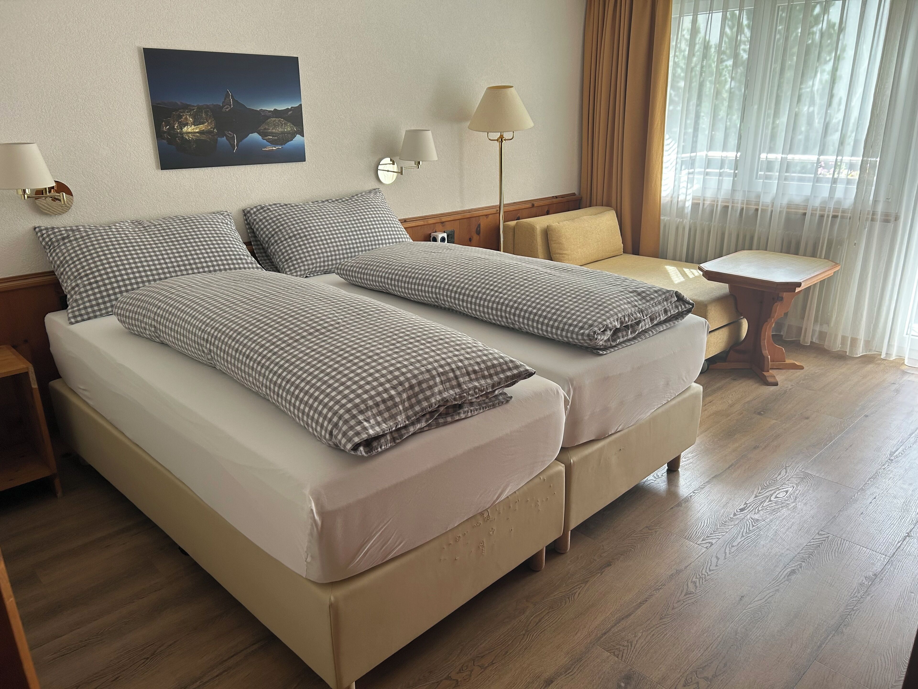 Premium bedding, pillowtop beds, in-room safe, desk