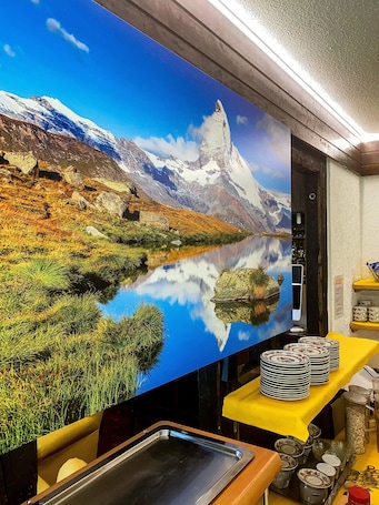 Desayuno buffet diario (CHF 16.00 por persona)