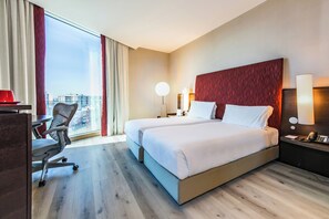 Standard Twin Room | Premium bedding, down comforters, minibar, in-room safe - Hi Hotel Bari (Bari)