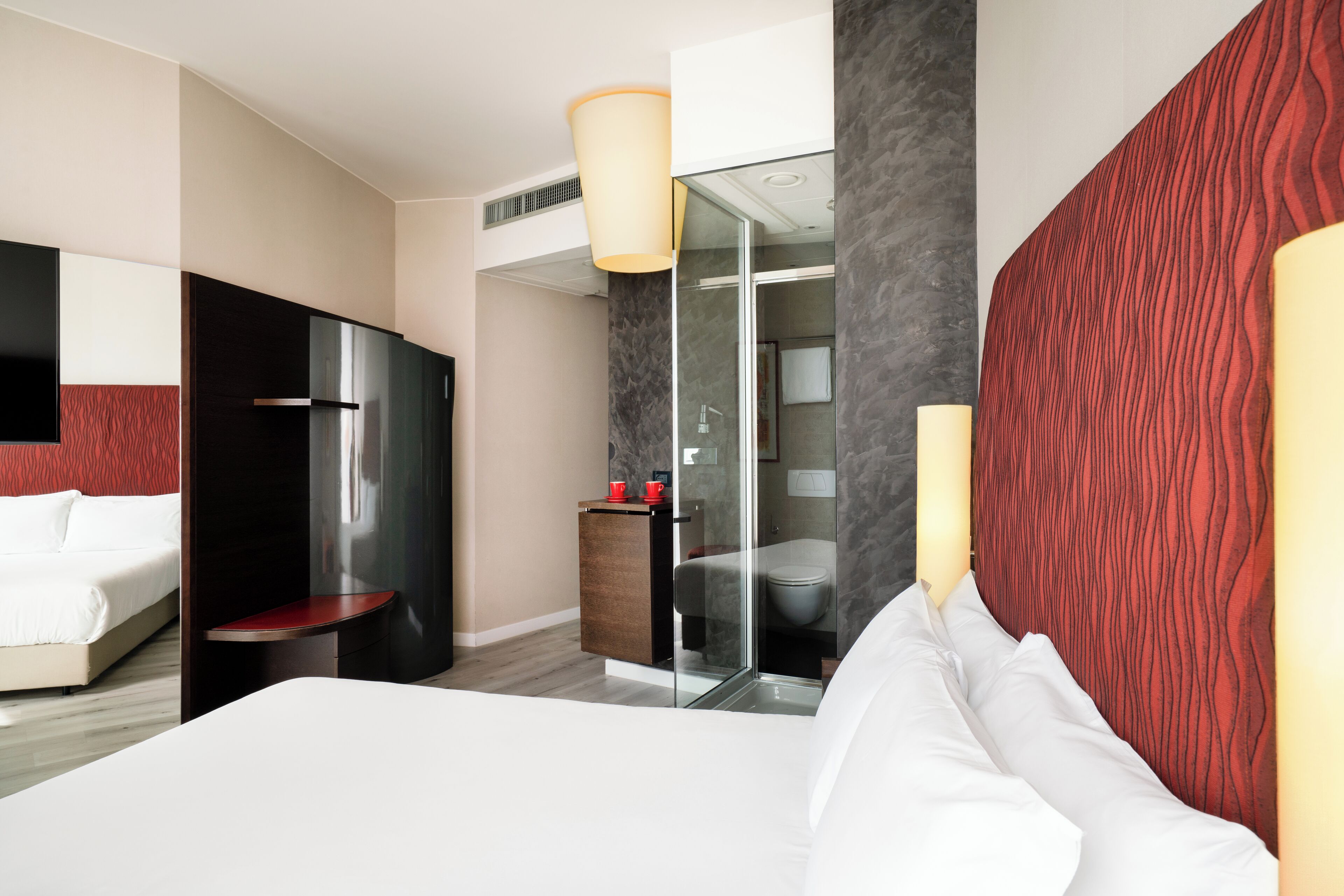 standard double room | premium bedding, down duvets, minibar, in-room safe