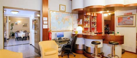 Bar (in der Unterkunft)