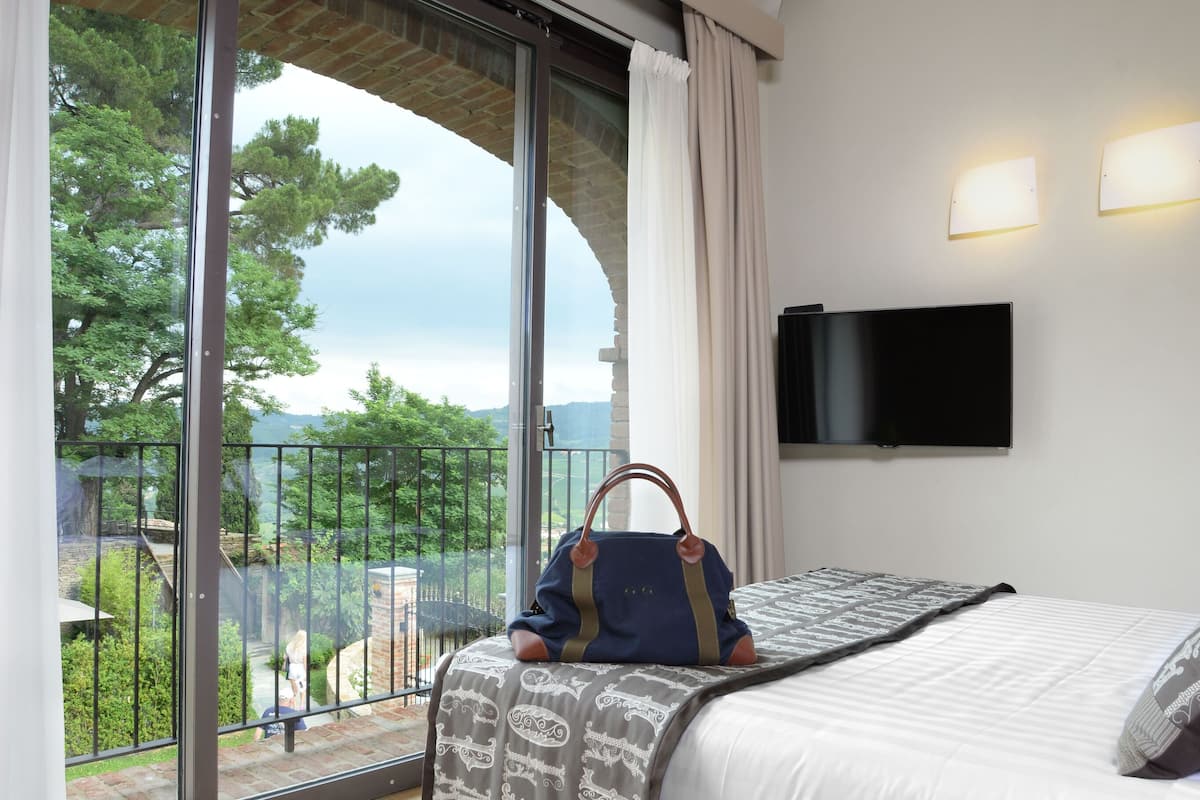 Panorama suite | 1 slaapkamer, luxe beddengoed, donzen dekbedden, een minibar