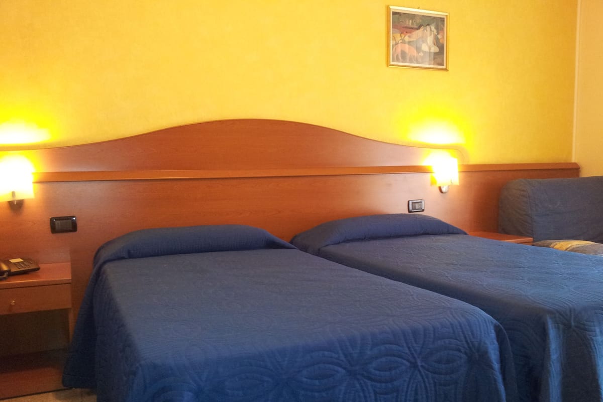 Twin Room, 2 Single Beds | In-room safe, soundproofing, free WiFi