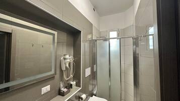 Bathroom | Shower, free toiletries, hair dryer, bidet