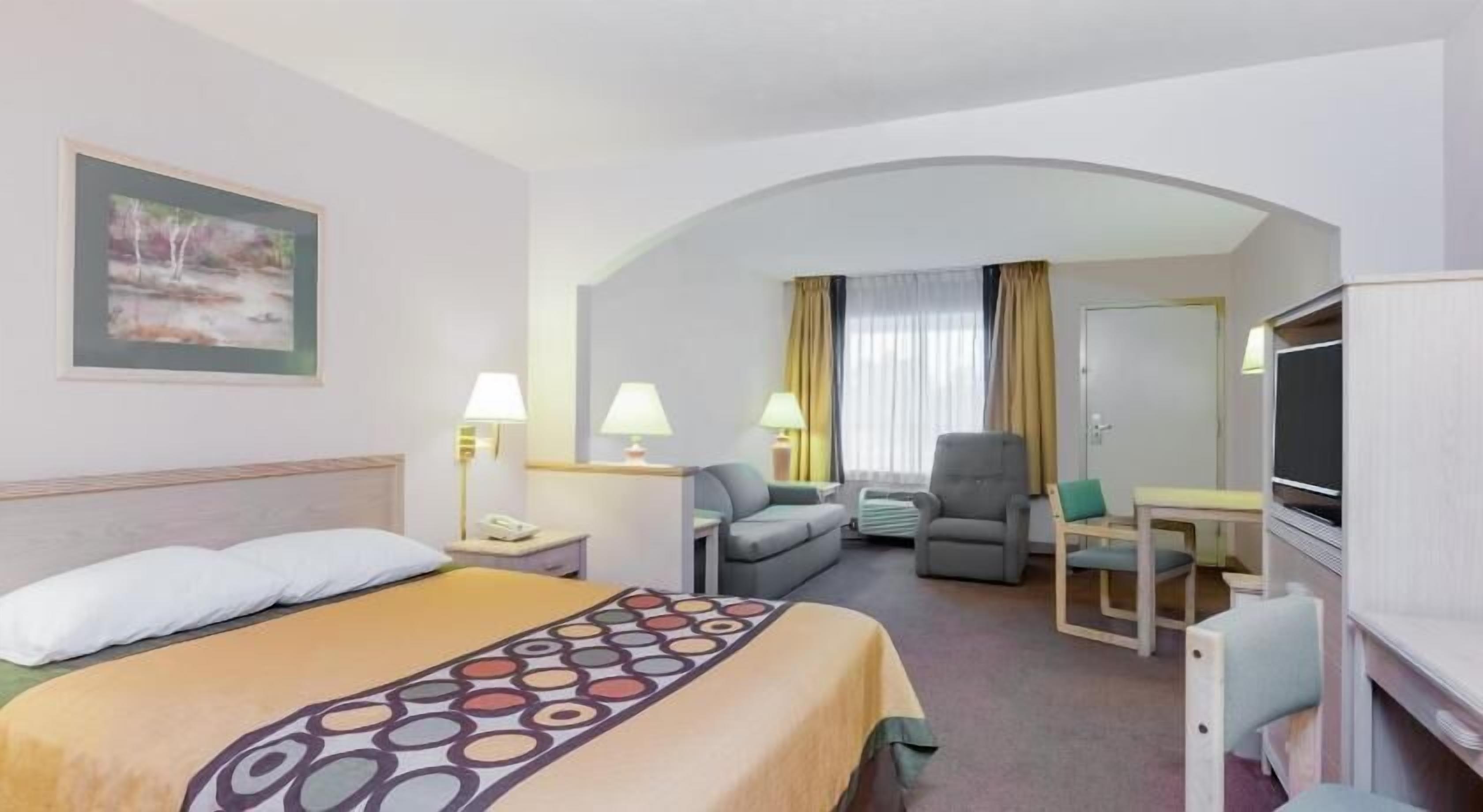 Individually decorated, individually furnished, desk, laptop workspace