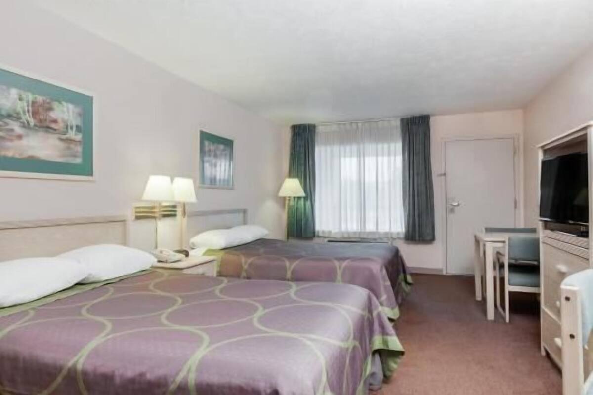 Individually decorated, individually furnished, desk, laptop workspace