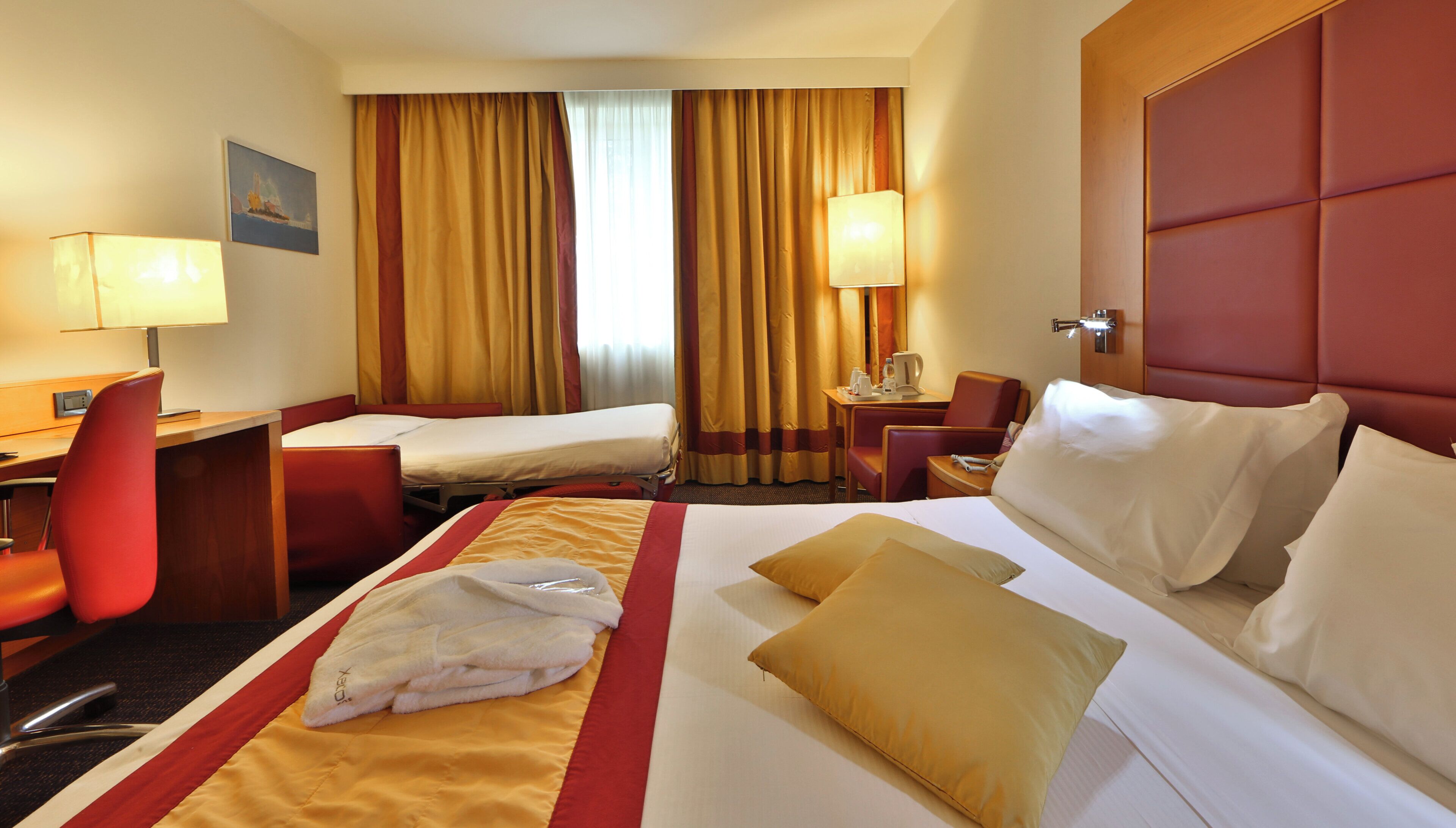 Photo - Crowne Plaza Venice East by IHG