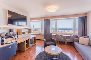 Literie hypoallergénique, minibar, bureau, fer et planche à repasser