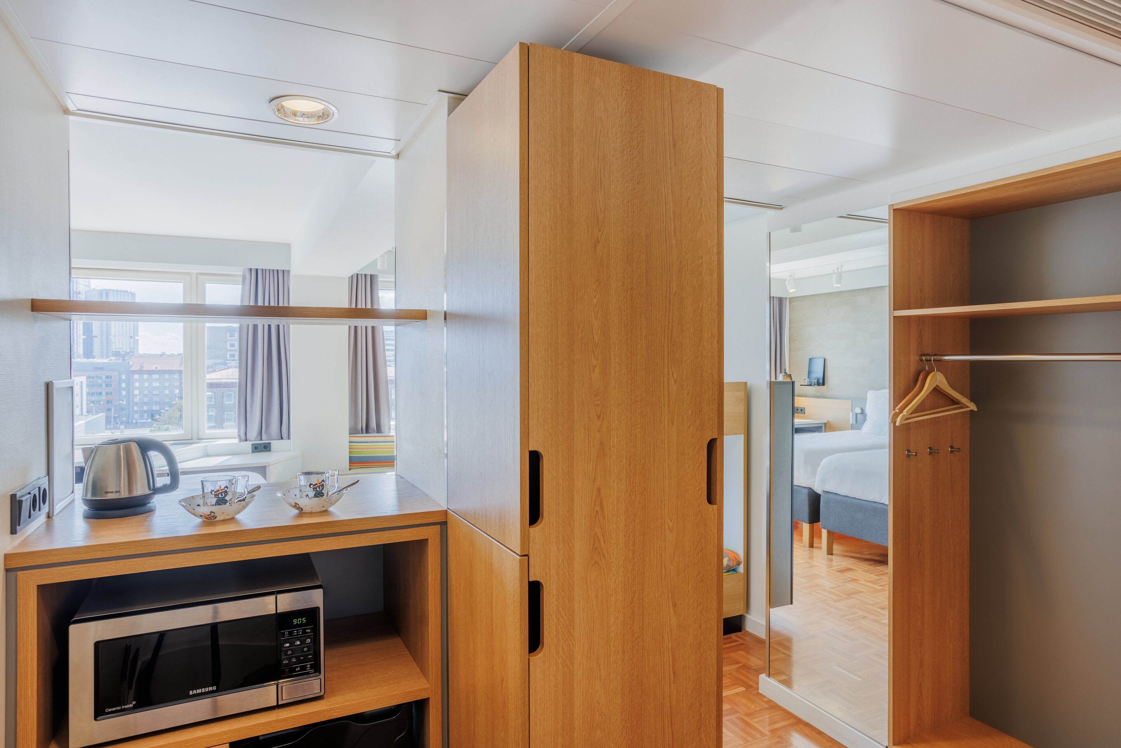 standard twin room (extra bed possibility) | hypo-allergenic bedding, minibar, desk, iron/ironing board