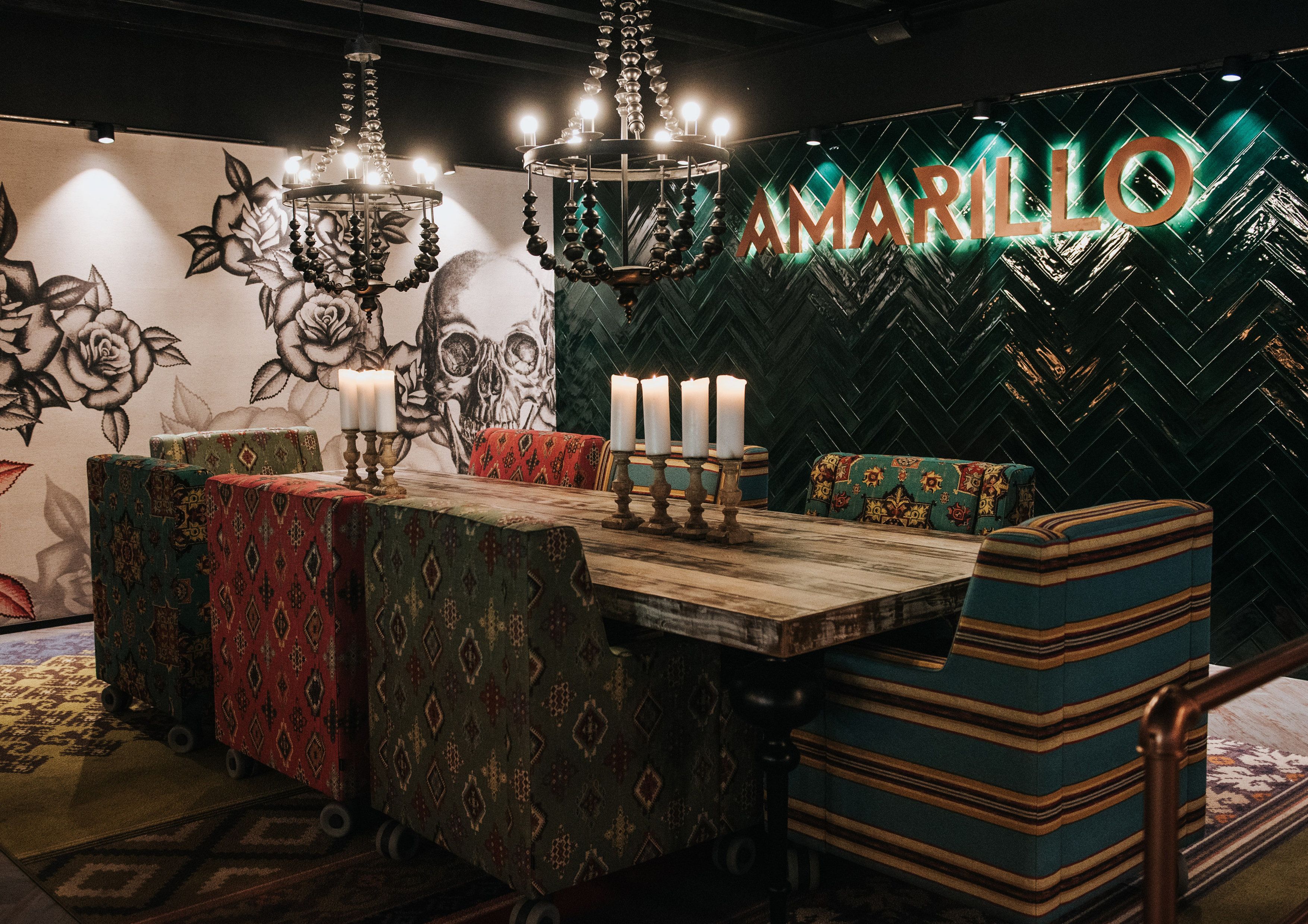 2 restaurants, breakfast served