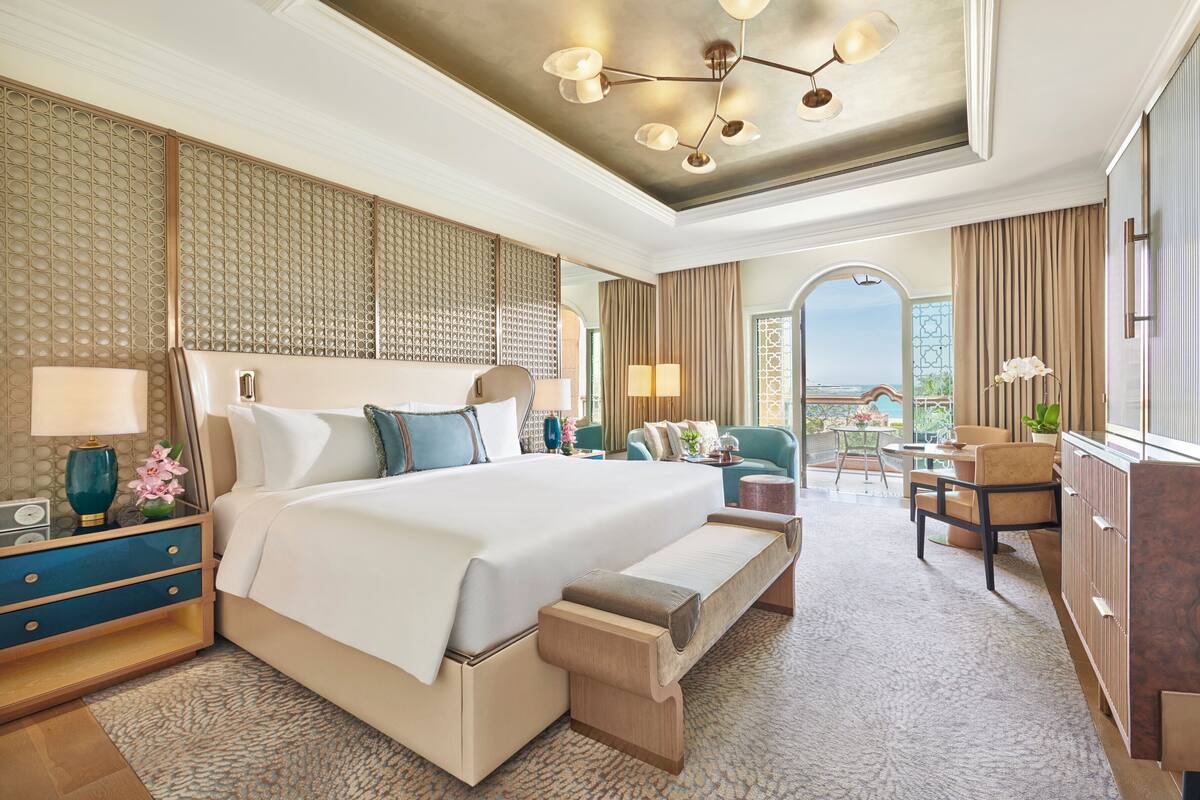 Premium bedding, minibar, in-room safe, desk