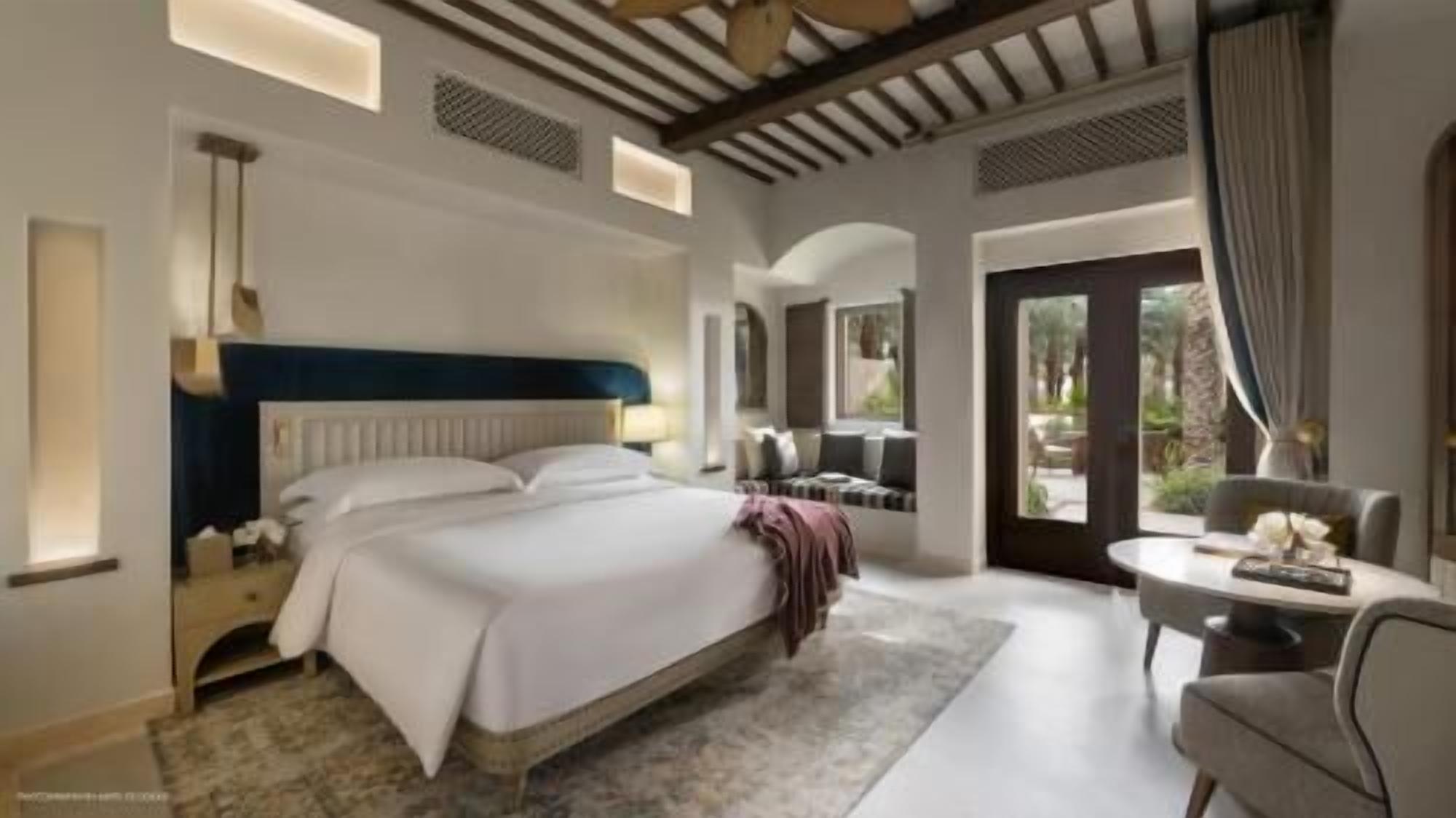 Coffres-forts dans les chambres, bureau